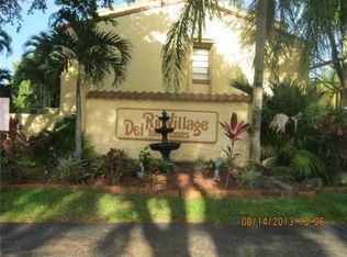 7793 Grande St, Sunrise, FL 33351