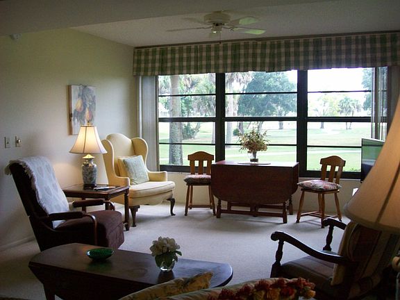 5th image of 26 Plantation Dr APT 102