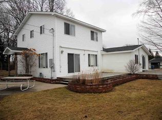 120 Marina St, Houghton Lake, MI 48629