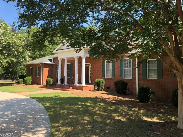 35 Wildwood Ave #800, Hawkinsville, GA 31036