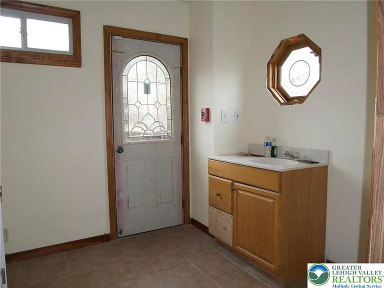 1020 Ferry St #1 — Photo 21