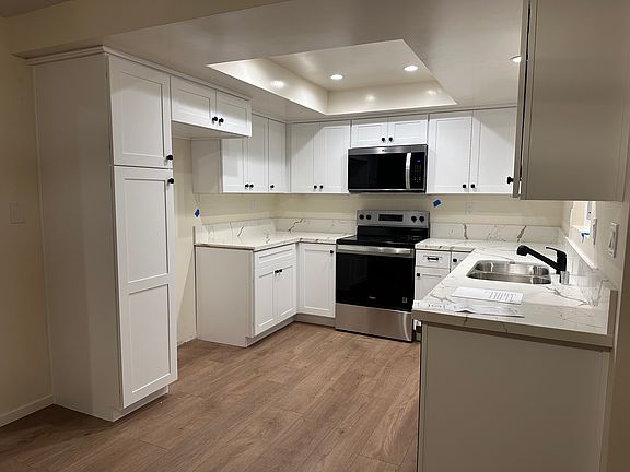 4th image of 3842 Howard Ave #1