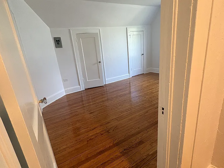 94 Martha Ct #4 — Photo 5