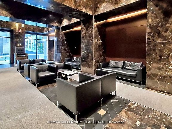 5th image of 70 Temperance St #5101