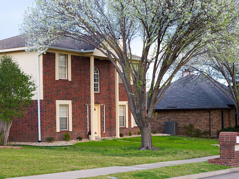 1st image of 1400 Poplar Dr