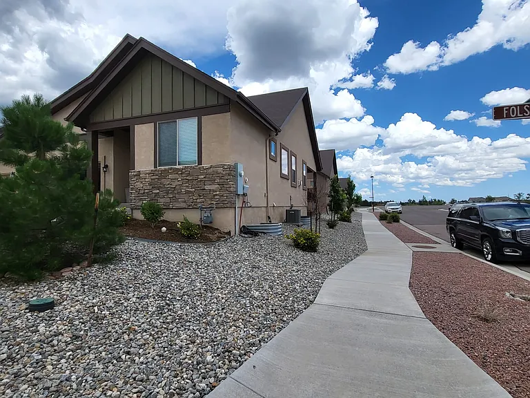 6613 Folsom Hts — Photo 3