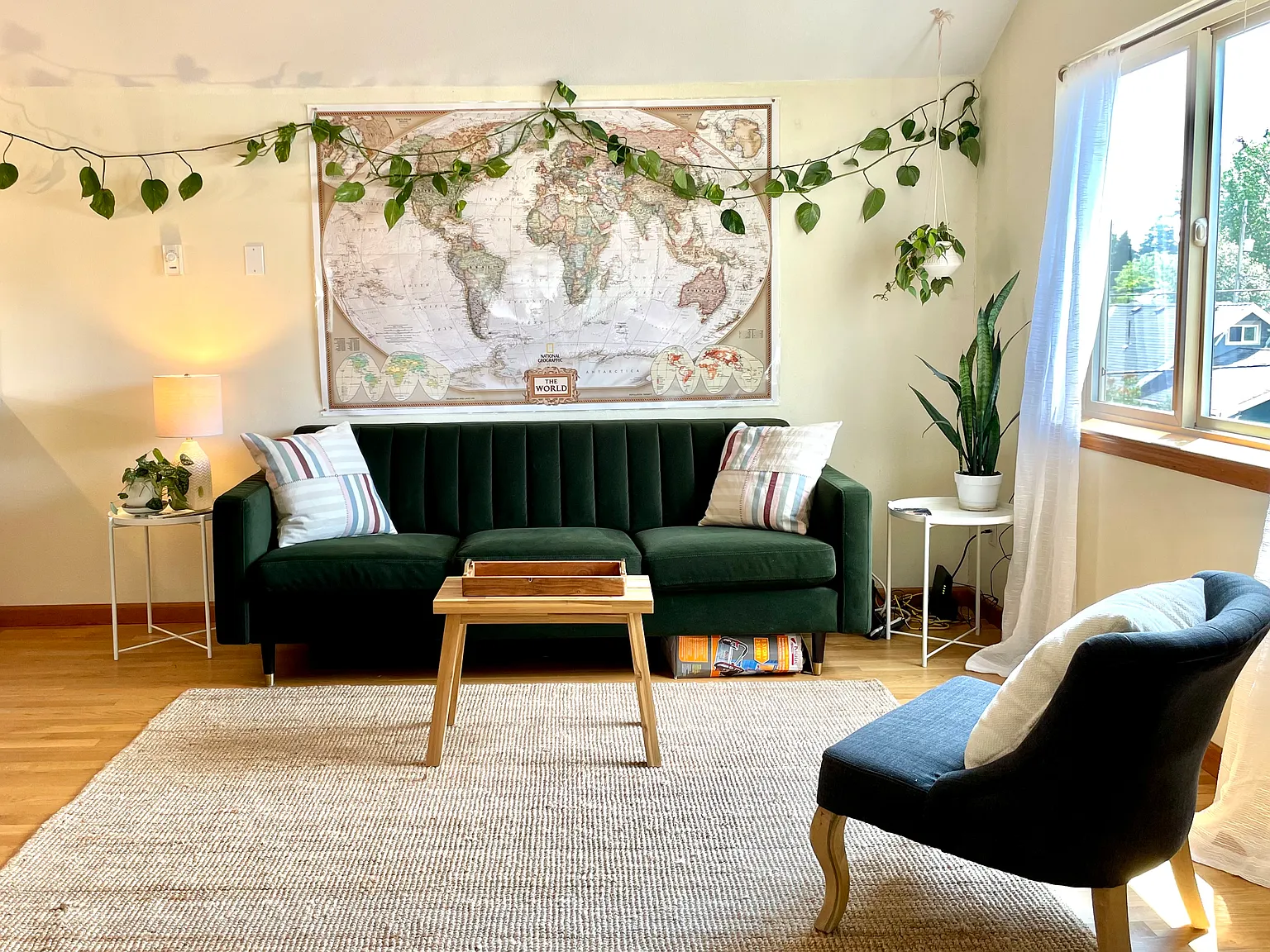 2 bed, 1300 sqft, $2,995 — Photo 2
