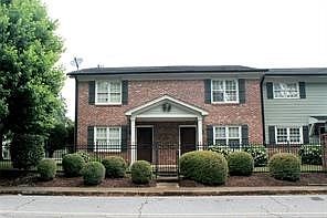 2nd image of 209 Calhoun St APT 204