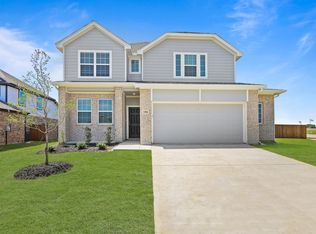 106 Manchester Dr, Cleburne, TX 76033