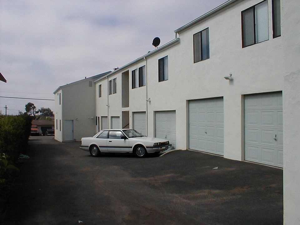 2nd image of 2143 Paso Robles St APT E