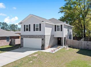 7389 Lakeside Oak Ct, Pensacola, FL 32526