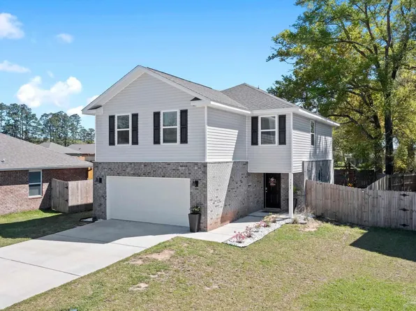 7389 Lakeside Oak Ct, Pensacola, FL 32526