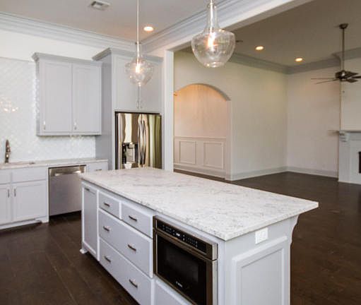 4th image of 100 Oats Dr