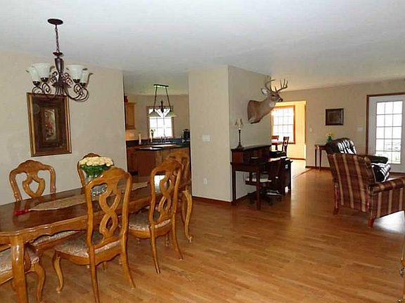 3rd image of 2430 N County Road 850 E