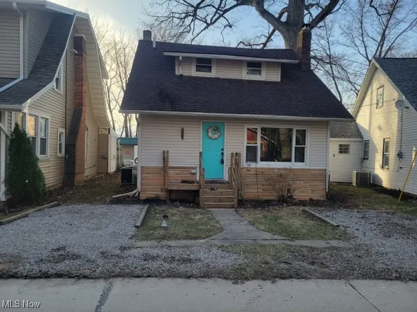 41 Oakwood Ave, Huron, OH 44839
