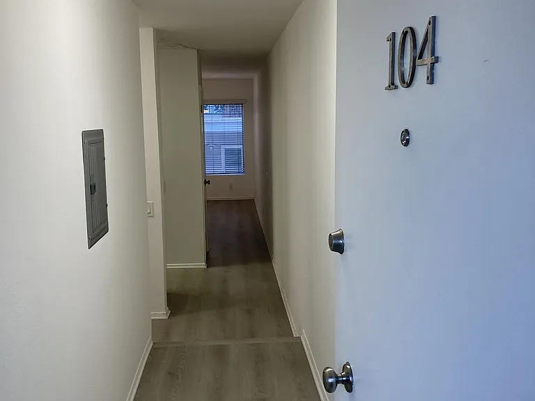 808 Fourth Street — Photo 19