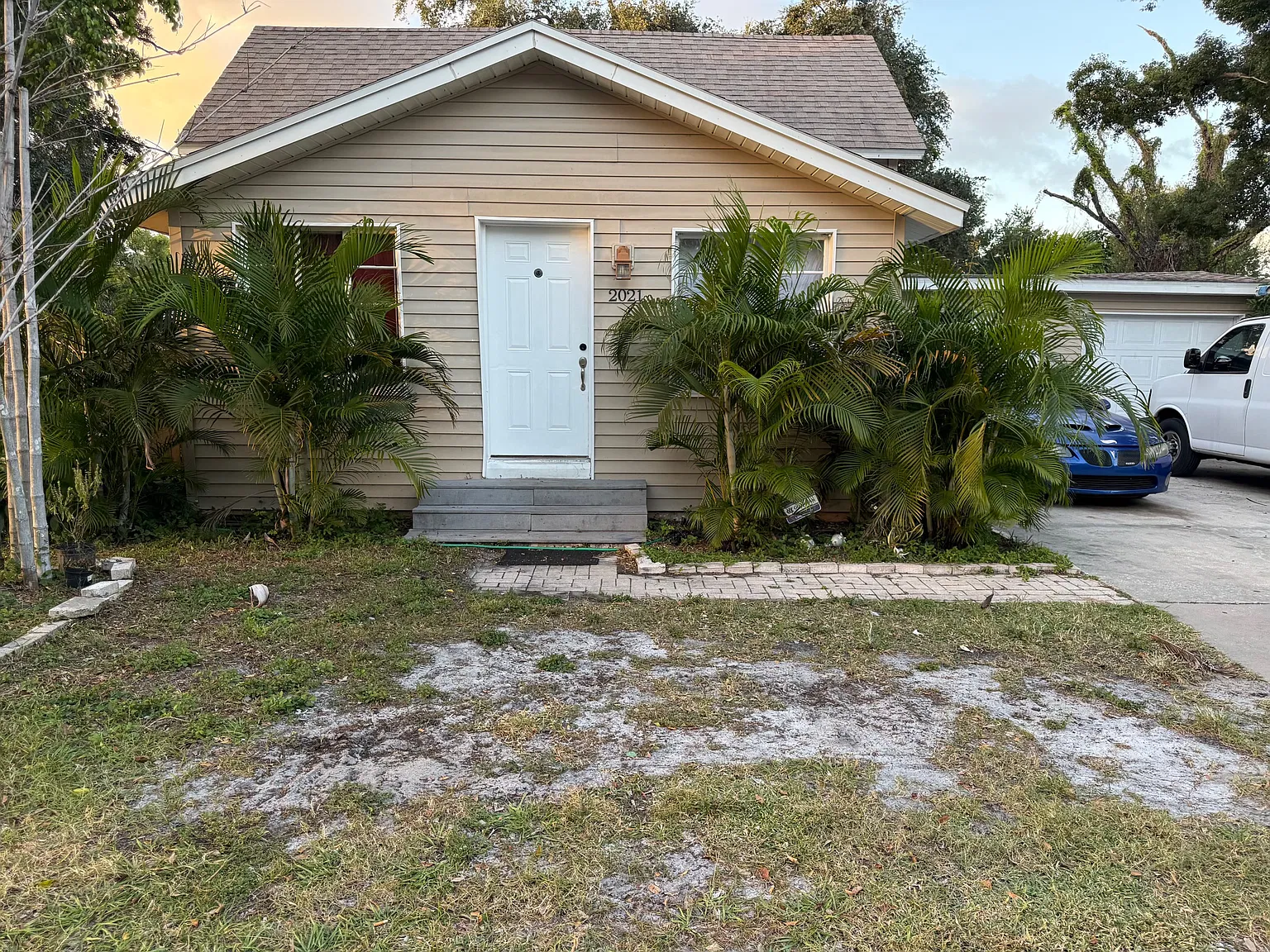3 bed, 1128 sqft, $1,750 — Photo 1