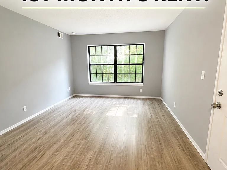 1450 Herschend Ln — Photo 4
