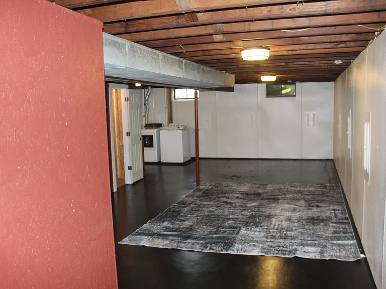 128 S Clark St — Photo 25