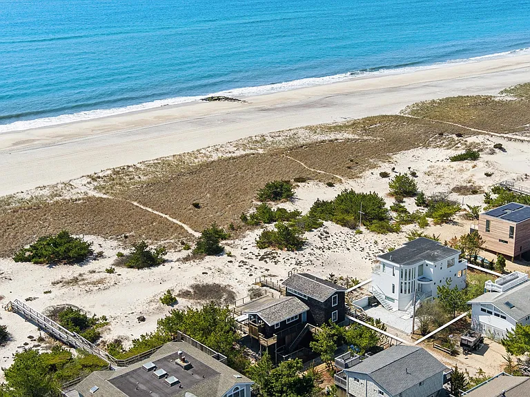 413B Dune Rd — Photo 26