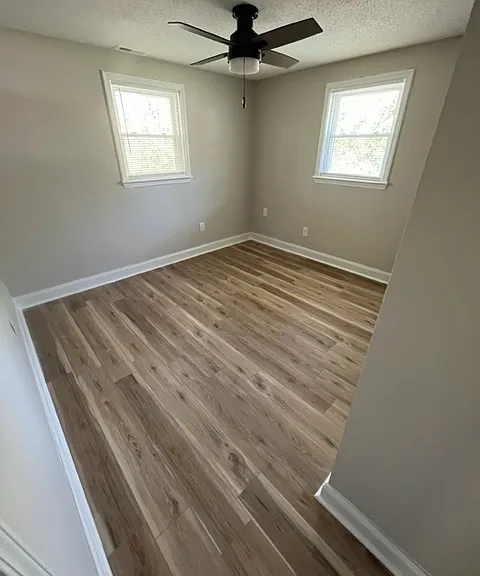 102 Tumblewood Ct — Photo 7