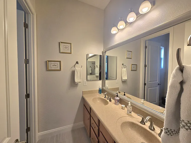 639 W Coconino Pl — Photo 24