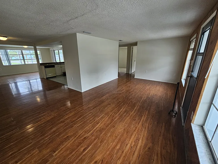 6945 Twilite Dr — Photo 15