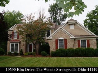 19590 Elm Dr, Strongsville, OH