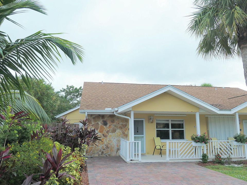1st image of 920 Tropic Dr #A