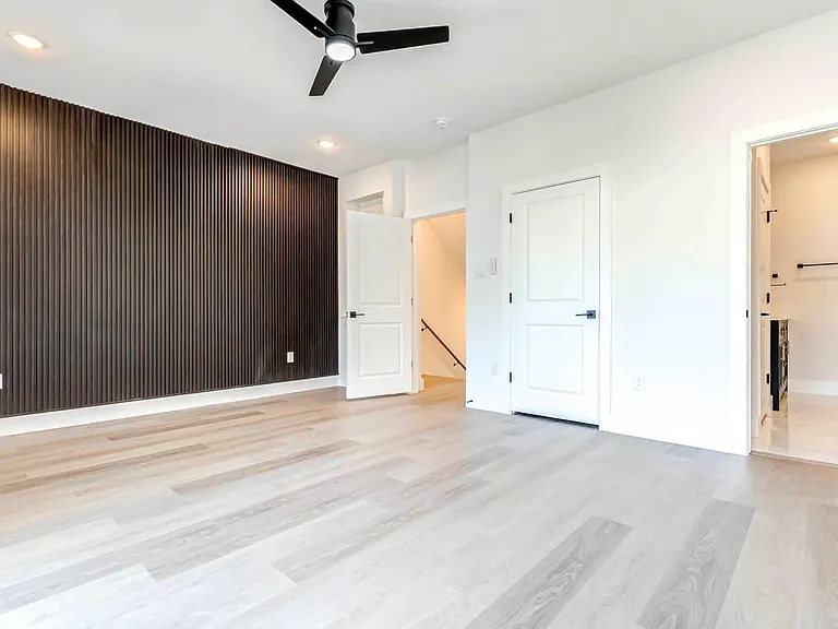 5636 Dolores St — Photo 21
