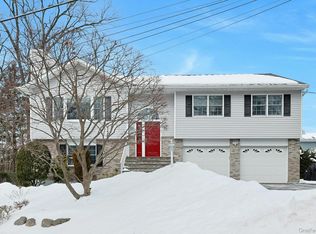 31 W Linwood Street, Valhalla, NY 10595