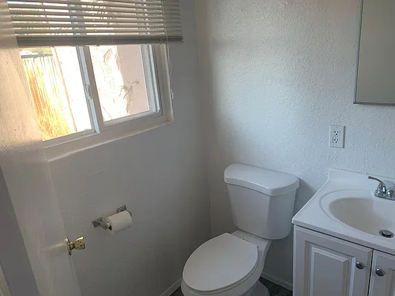 Apartment bathroom — apartment 16 at Foothills Villas.