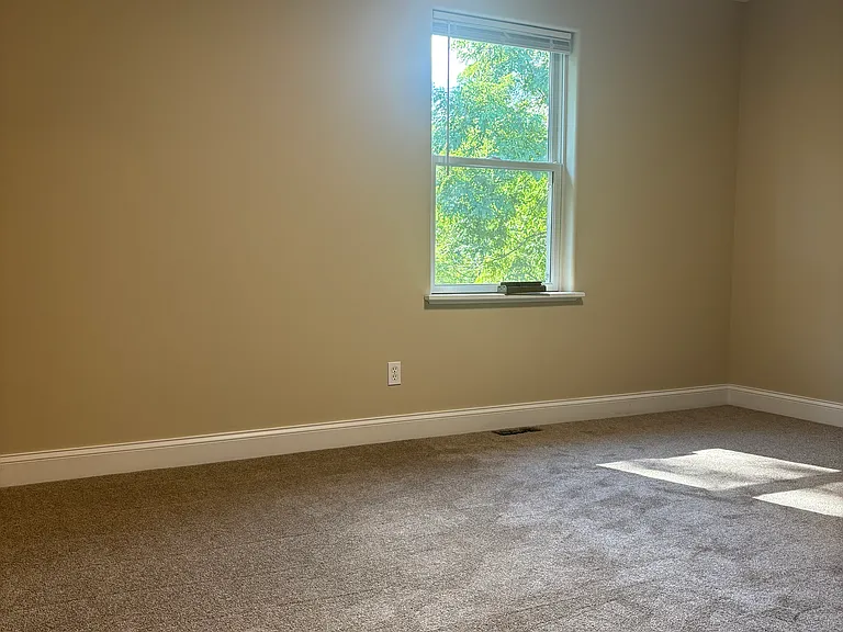 88 Yocum Dr — Photo 7