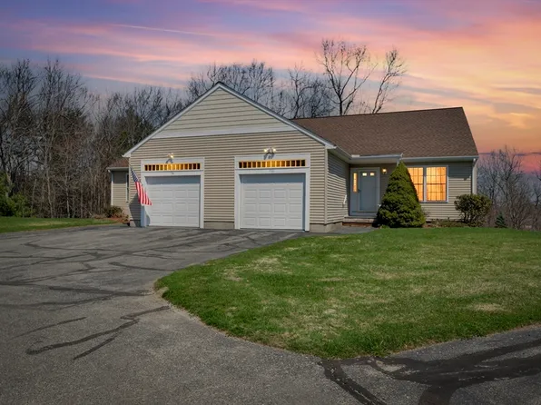 156 Hillside Village Dr Unit 156, West Boylston, MA 01583
