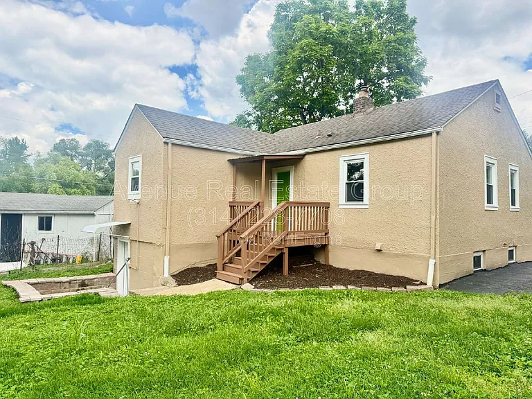 927 N Elm Ave — Photo 10