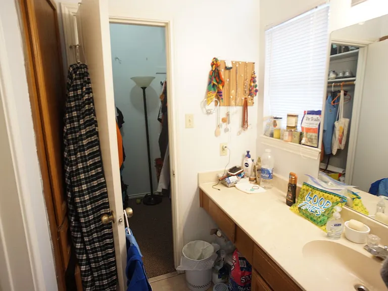 2802 Nueces #212 — Photo 9