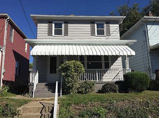 154 Center St, Springdale, PA 15144