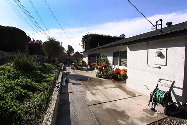 2nd image of 1024 N Charter Dr