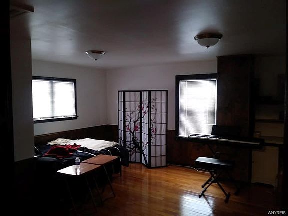 2nd image of 9701 Niagara Falls Blvd