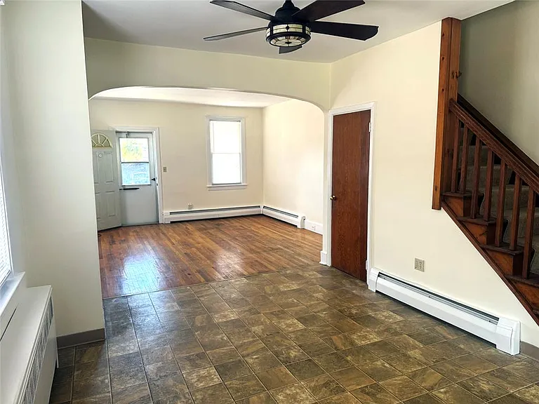 225 E Pennsylvania Ave — Photo 16
