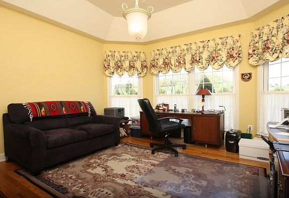 5th image of 12747 Westmoreland Dr