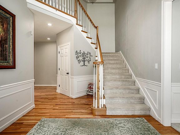 5th image of 2526 276th Ct NE