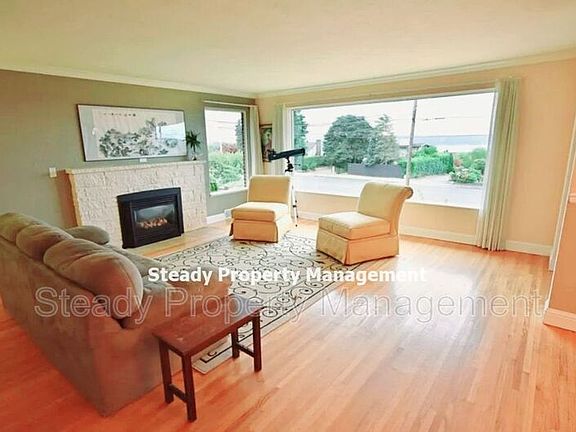 3rd image of 1227 S Jackson Ave