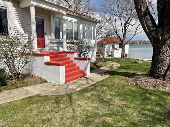 2901 South Browns Lake DRIVE, Burlington, WI 53105