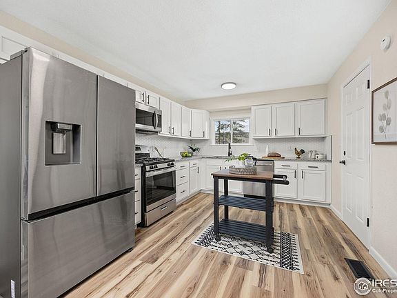 4th image of 121 Willow Cir Dr