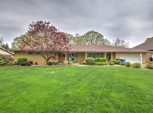 3 Sun And Fun Ct, Decatur, IL 62526