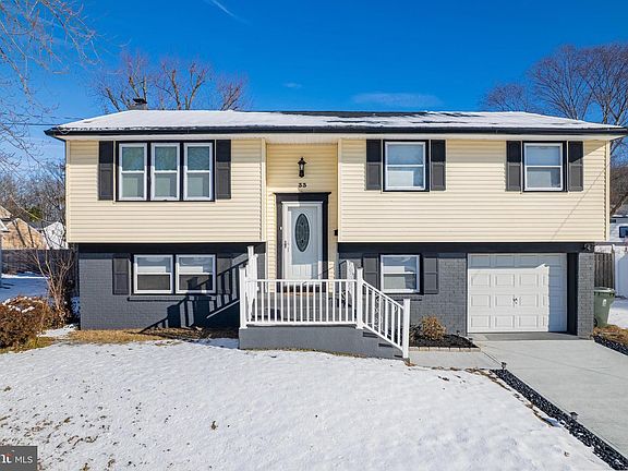 3rd image of 33 Sycamore Dr