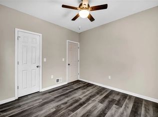 896 E 143rd St #3, Cleveland, OH 44110