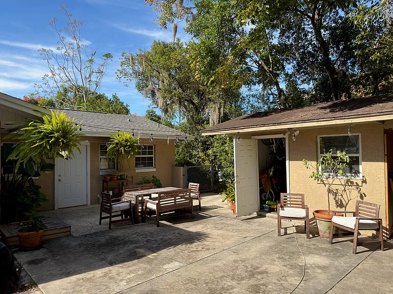 650 S Park Ave — Photo 30