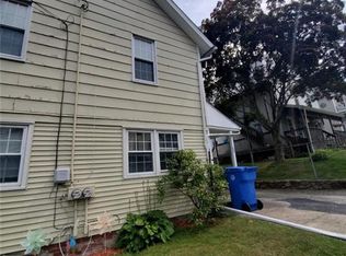 38 Elm St, Shelton, CT 06484